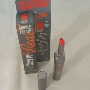 BENEFIT DOUBLE THE LIP THEY'RE REAL BEYOND SEXY LIPSTICK LINER IN ONE FLAME